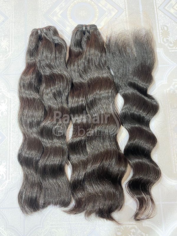Set Wavy Hair 2 bundles and 1 closure 5x5