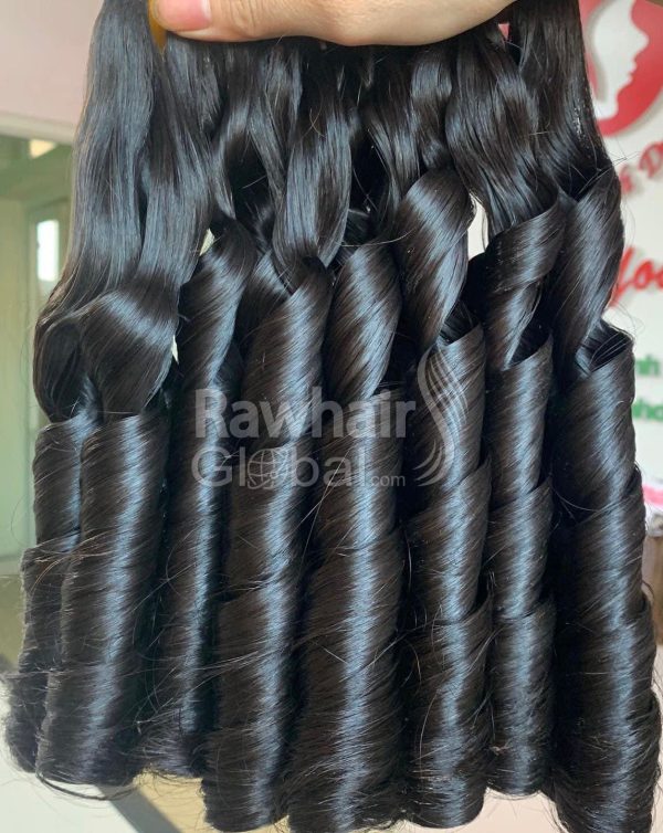 Bouncy Curly Natural color Super Double Drawn