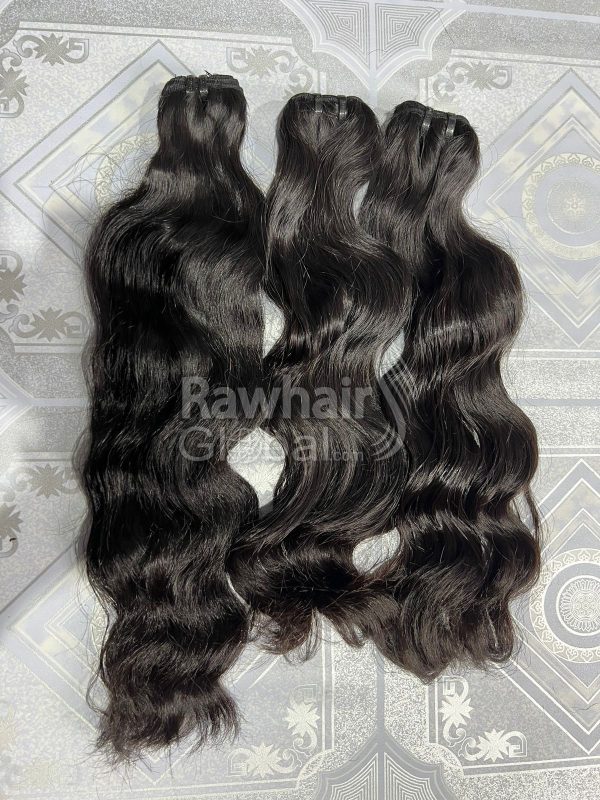 Natural wavy Vietnamese human hair 3 bundles
